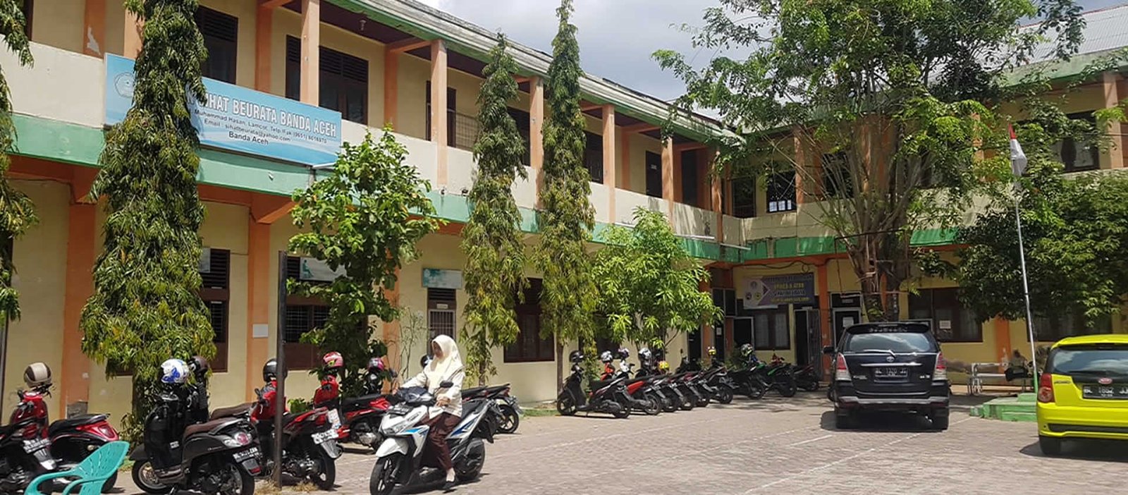 Gedung Kampus STIKES Sihat Beurata